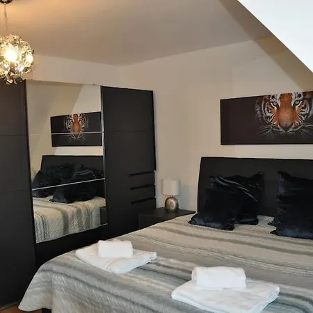 Neubau, Luxus, 3-zi Wohn Fuer Kaffeegeniesser Apartment *